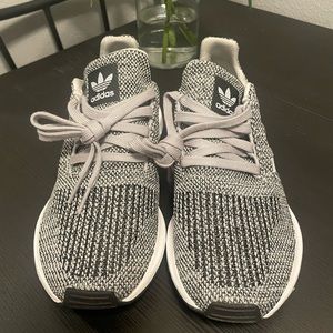 Adidas originals swift run casual shoes